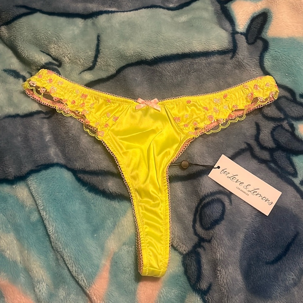 VS For Love & Lemons Thong XL